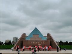 -上海市龙华烈士陵园