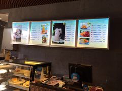 -杨小贤(东融国际影城店)