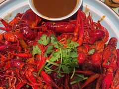 -嗨辣小聚·盘锦河蟹·海鲜烧烤龙虾(盘锦十年好店)