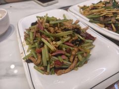 -钟记陕南菜·煎锅鱼(红专南路店)