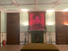 -Nathalie Djurberg与Hans Berg“牛皮纸包裹的月亮”-Prada荣宅当季展览