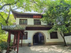 -汇龙潭