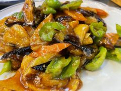 地三鲜-东北哈尔滨酱骨头馆房掌柜铁锅炖