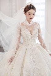 -艾米丽婚纱礼服