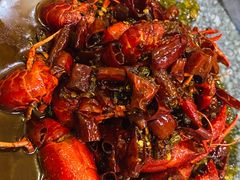 -扒虾小妹儿麻辣海鲜(宏图街店)