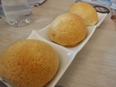 酥皮焗叉烧包-添好运点心专门店(深水埗店)