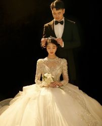 -喜爱高定婚纱摄影