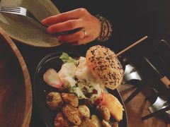 mini牛肉汉堡一个-Cafe Norden