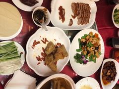-武汉五月花大酒店(武昌火车站中南路地铁站店)
