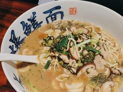 -李犟大爆鳝面·手工蟹黄包(湖滨西湖店)