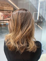 -PE SALON