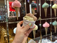 -VENCHI 闻绮(上海佛罗伦萨小镇店)