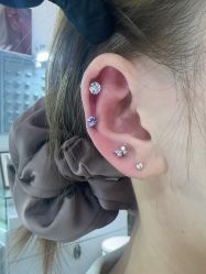 点击看大图 -AI艾耳·专业手工耳洞·穿孔美学馆