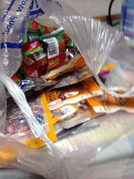 打分 感觉还不错,是一个买零食的好地方