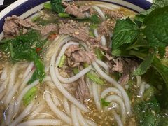 -云阿蛮云南生烫牛肉米线(奉贤路店)