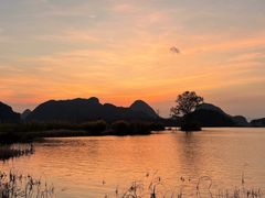 -夏屿湖畔.落日湖景餐厅(普者黑景区店)