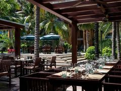 -三亚湾海居铂尔曼度假酒店