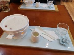 -燕庭·纯燕窝·甜品下午茶(南京西路店)