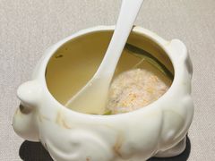 蟹黄狮子头-米桃·苏园·苏锡菜(仁恒仓街店)