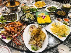 -光海鲜鱼翅餐厅(叻差拉披色路店)