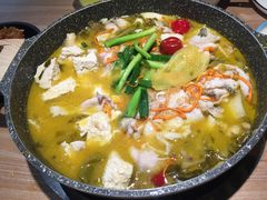 -山城外·非遗酸菜鱼(蜀都万达店)