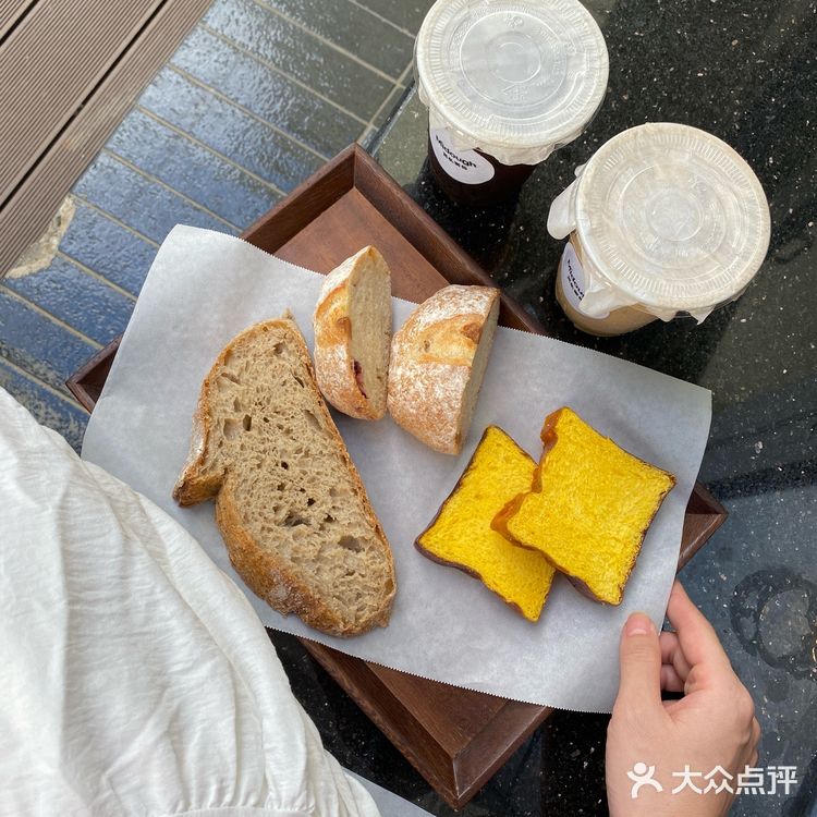 （海口新店）喜欢的面包坊开来国贸啦！！