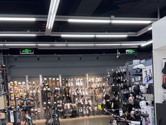 -迪卡侬(徐泾店)