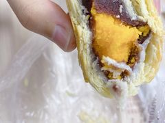 豆沙蛋黄酥-闻酥园(大慈寺店)