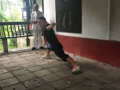 -峨眉山报国寺