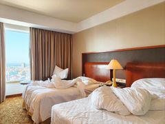 -汕尾巴黎半岛酒店