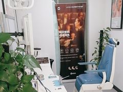-耳朵树助听器人工耳蜗中心