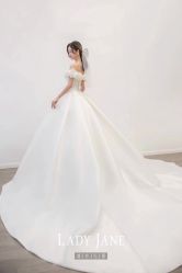 -Lady  Jane高端婚纱礼服馆