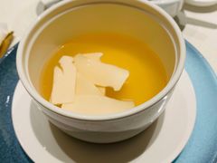 顶汤炖云南鲜松茸-逸道(益丰·外滩源店)