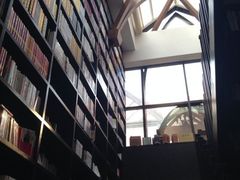 iphone_upload_pic-钟书阁(松江泰晤士小镇店)