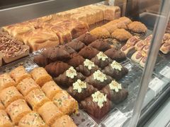 -华荣西饼(列东店)