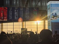 景观位-茶理宜世(广州南站（站内）3楼B17检票口店)
