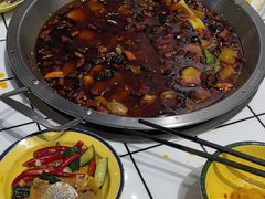 -晓彭肥肠鸡·泡椒鸡火锅(水木天地店)