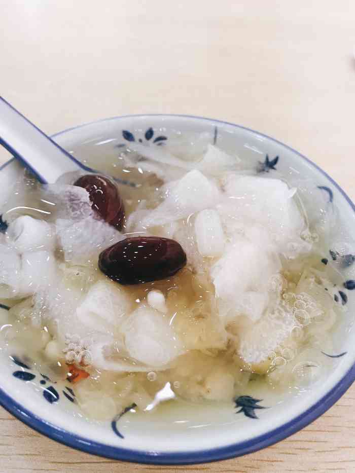 细姨甜汤(长平店)-"来汕头玩,特意来吃了这个糖水!出乎意料的.