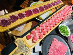 手切鲜羊上脑一米板-羊大爷涮肉(亮马桥店)