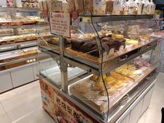 面包甜点陈列柜-森屿牧白生日蛋糕(万达广场店)