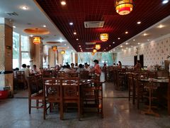 大堂-九尺赵老四鲜鹅肠火锅