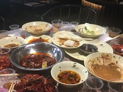 -巴厘龙虾·榜首油焖大虾(音乐学院·沿江酒馆店)