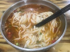 -巍山火巴肉饵丝(大理古城店)