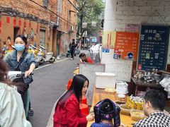 -梁阿婆廿年老牌扣肉糯米饭