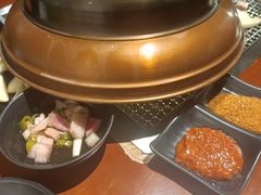 -肉甲韩国木炭烤肉(新壹街1店)