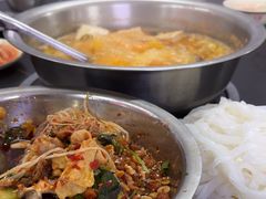 -周良天山牛杂城(天山路总店)