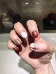 -爱美睫美甲会馆