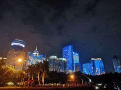 -万绿园