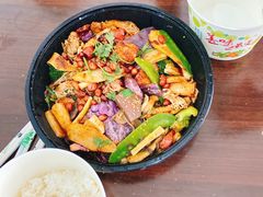 酱香麻辣香锅-愉肴麻辣香锅(中北镇店)