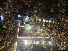 -穹六人间 people 6(岳阳路店)